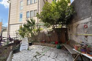 4 LOCALI A GENOVA