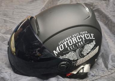 Casco omologato per monopattino 