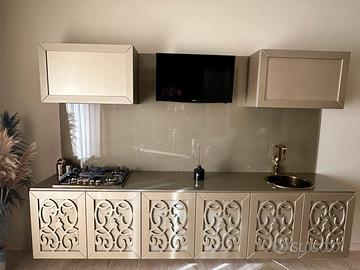 Cucina fatta dal falegname