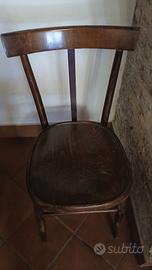 Antica sedia in legno di faggio. "Angolo vintage"