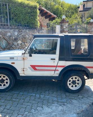 Suzuki Samurai Sj500