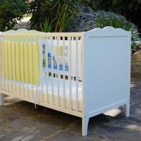 Lettino e materassino per neonati