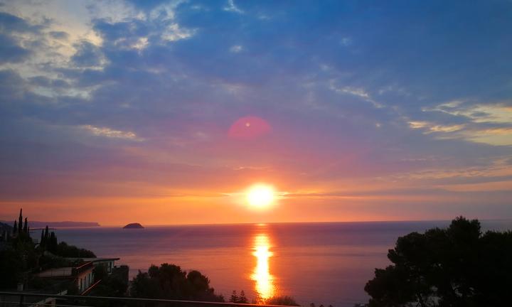 Trilocale vista mare, Laigueglia (SV)