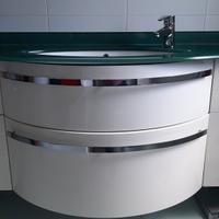 Mobile bagno con lavabo