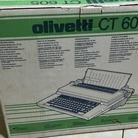 Macchina da scrivere Olivetti