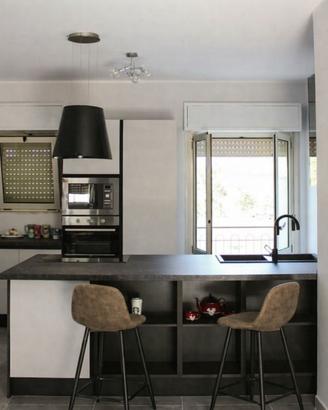 Cucina e parete attrezzata