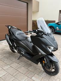 Tmax 560 2021 -25000km-tagliandi yamaha -Perfetto