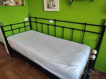letto singolo con doppio letto