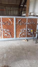 Cancello in ferro zincato e legno