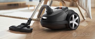 aspirapolve Philips Serie 8000 
Nuova