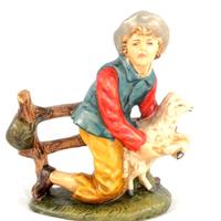 Presepe 20 cm pastore ginocchio pecora cartapesta