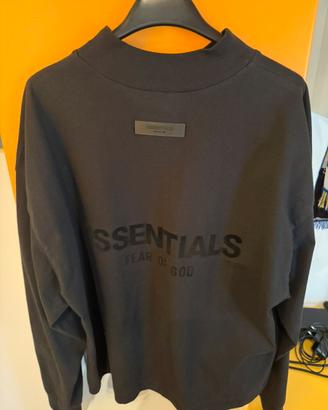 Long sleeve essentials