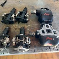 Accessori bici. Attacchi x scarpe