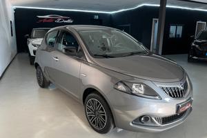 Lancia Ypsilon 1.0 FireFly 5 porte S&S Hybrid Albe