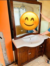 Mobile bagno con due specchi