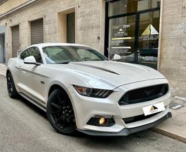 FORD Mustang 5.0 V8 soli 16.000km