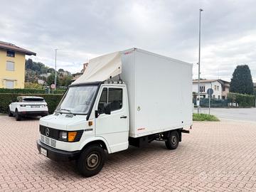 Mercedes Benz 308 D