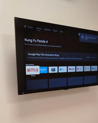 SMART TV 32" CON STAFFA BRACCIO A MURO