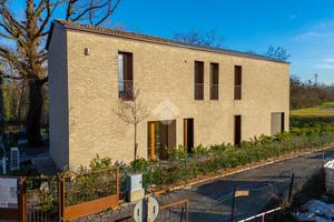 VILLA SINGOLA A REGGIO NELL'EMILIA