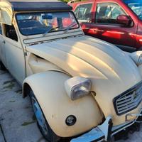 Citroen 2 cavalli 2CV per ricambi (2a)