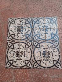 Piastrelle in maiolica