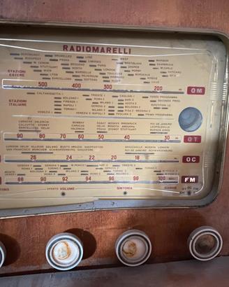 Radio d’epoca Radiomarelli a valvole anni ‘50