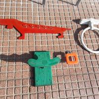 4 appendi abiti vintage o antichi