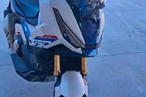 Honda x adv 750