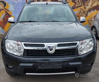 Dacia Duster cc.1.6 benzina 1°serie x ricambi