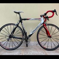 Bici da corsa pinarello paris carbonio