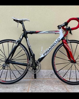 Bici da corsa pinarello paris carbonio