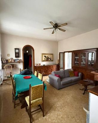 Appartamento di 135 m² con 3 locali a Comabbio