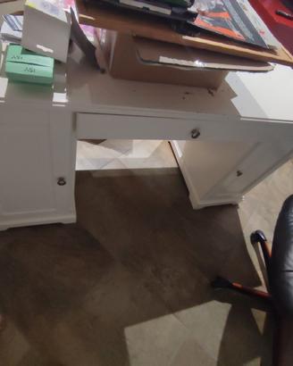 Scrivania Ikea