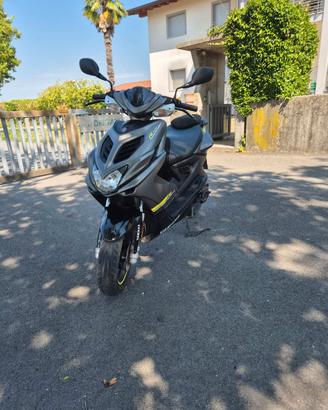 Yamaha aerox 50 4t