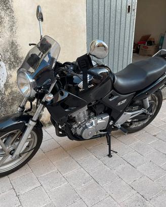 moto Honda Cb 500 nera 02