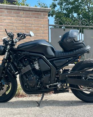 Yamaha fazer 600 fzs cafe racer