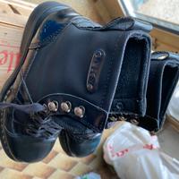 Stivali corti Anfibi TKS donna neri