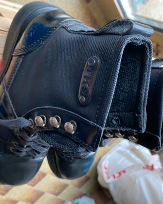 Stivali corti Anfibi TKS donna neri