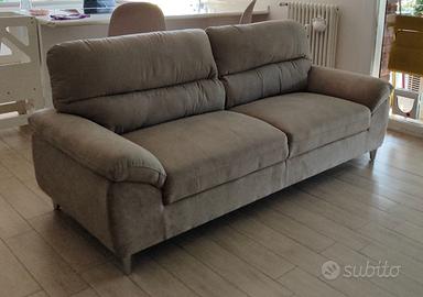 Divano 3 posti nuovo
