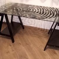 SCRIVANIA CON PIANO IN VETRO