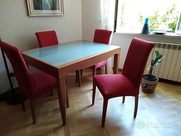 Tavolo allungabile con 4 sedie