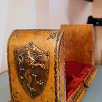 Portalibri vintage in cuoio