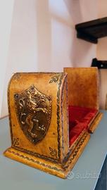 Portalibri vintage in cuoio