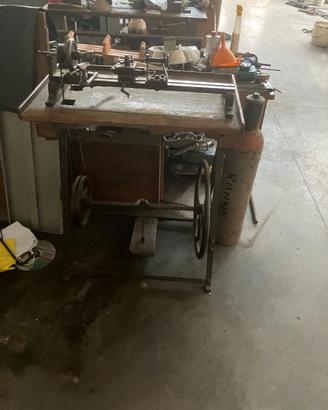Tornietto artigianale a pedale