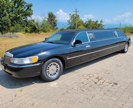 Lincoln Limousine Town car V8 4.6cc 209cv Benz/Gpl