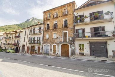 6 LOCALI A ANTRODOCO