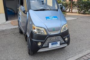 scooter cabinato anziani