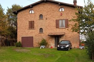 Casale con terreno