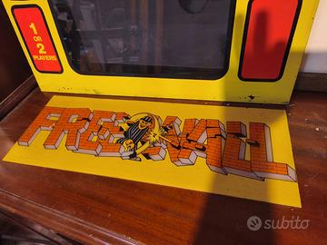cabinato arcade