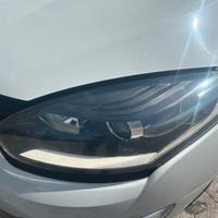 Fanale anteriore sinistro per Renault Megane Sport